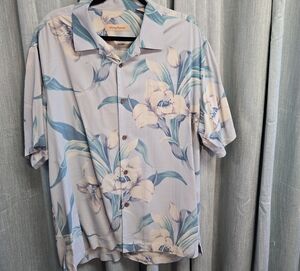 Tommy Bahama Men's Floral Button Down - Blue and Cream